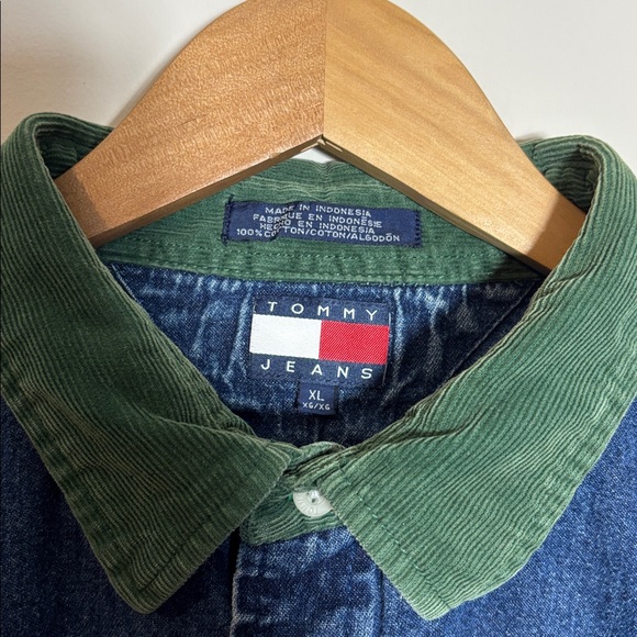 VTG Tommy Hilfiger Denim Corduroy Collar Flip Cuff Shirt XL - Picture 3 of 5